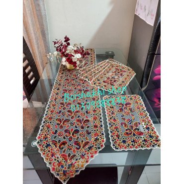 প্রিমিয়াম এমব্রয়ডারি ডাইনিং ম্যাট & রানার (ambodari)